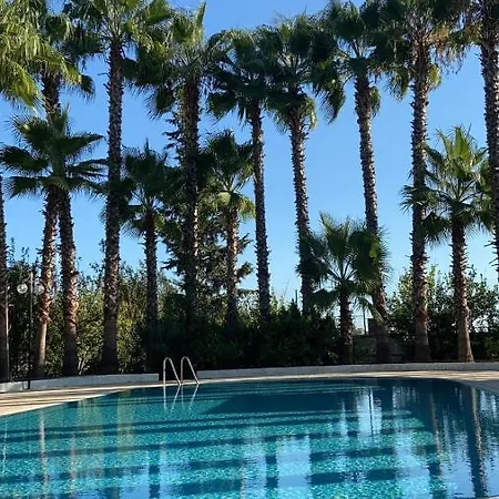 Villa Paradise *